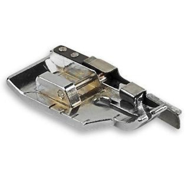1/4" Piecing Foot with Guide - SA185 Brother